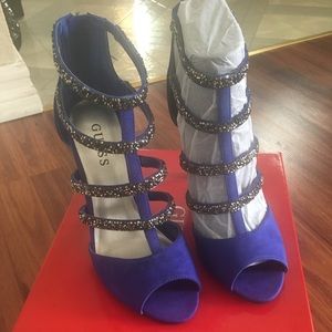 Guess heels size 7